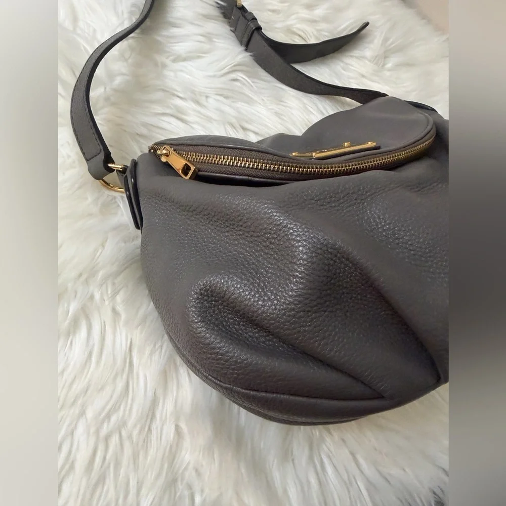 MARC BY MARC JACOBS NATASHA LEATHER CROSSBODY